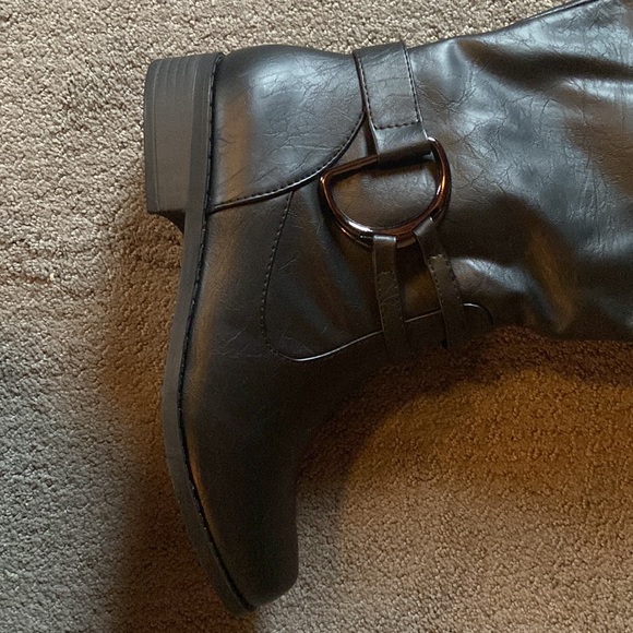 Journee Collection “Charming” - Black, tall boots - Picture 3 of 7